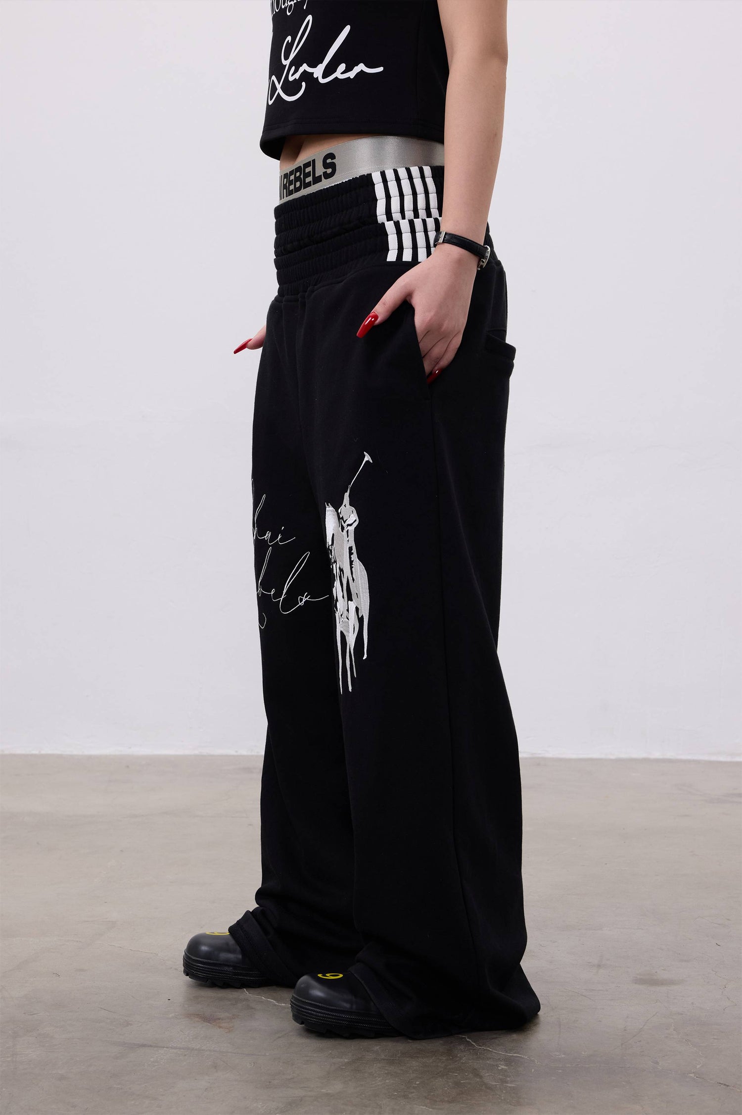 CHAI REBELS Embroidered Baggy Sweatpants