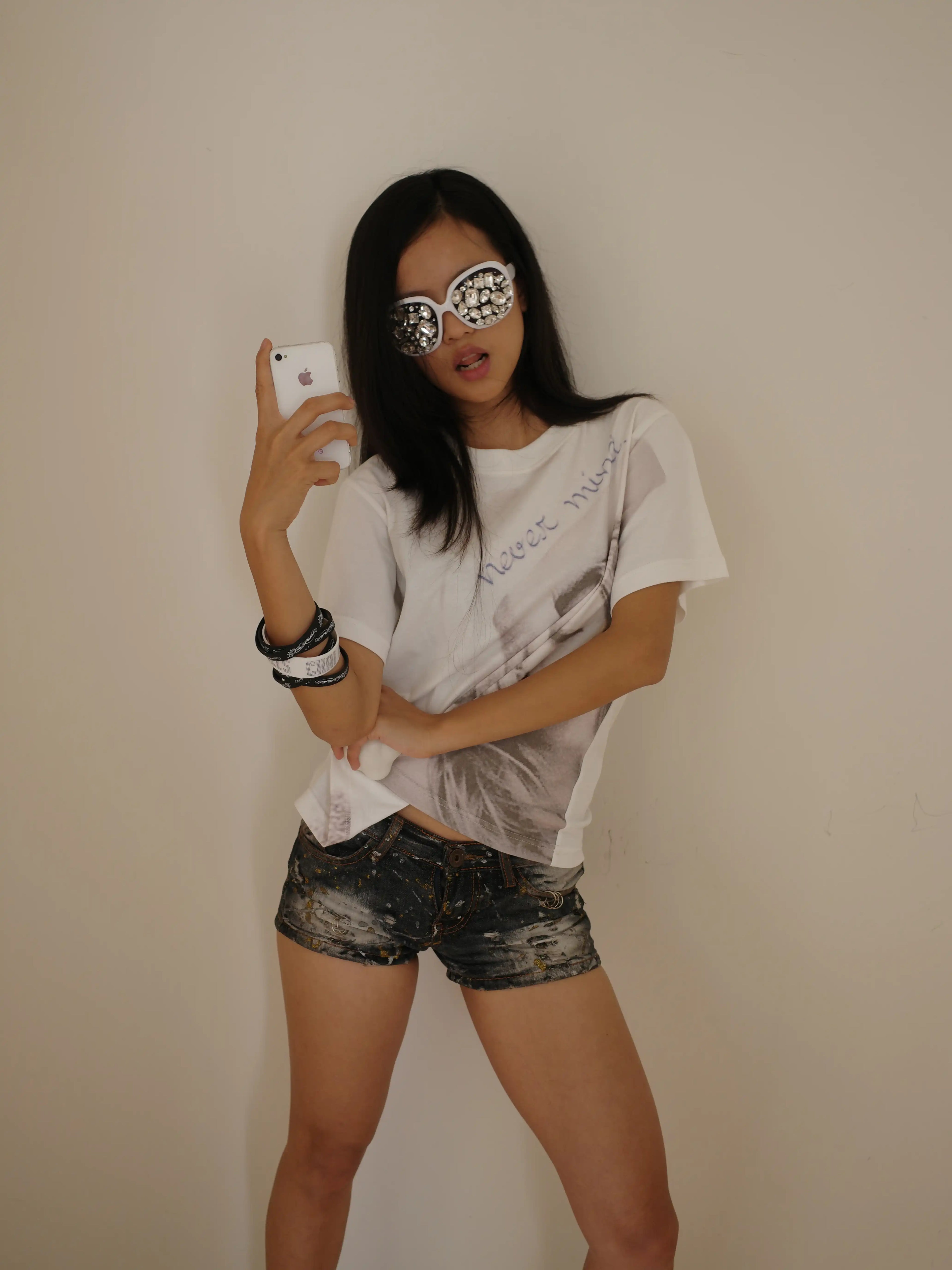 CHAI REBELS  Kate Moss Printed Tee